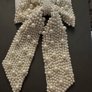 Elegant Pearl Embellished Bow Tie